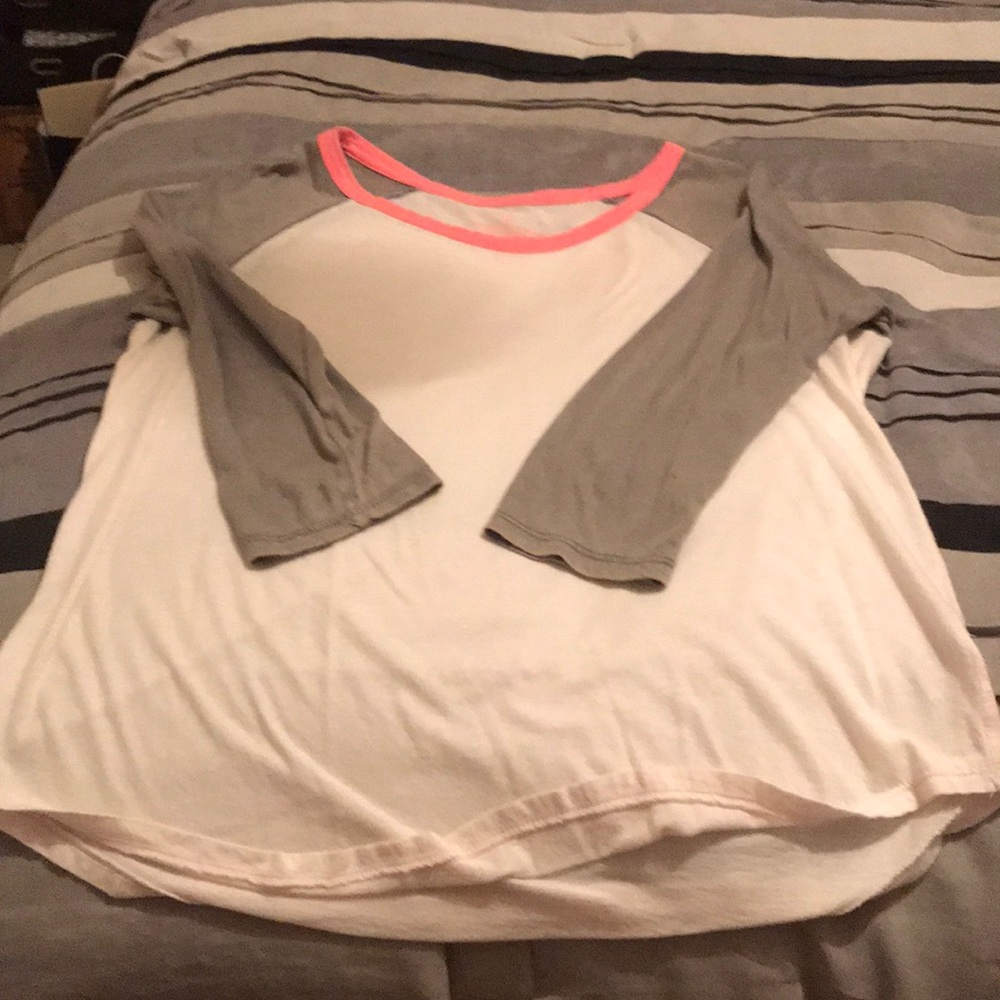 American Eagle shirt